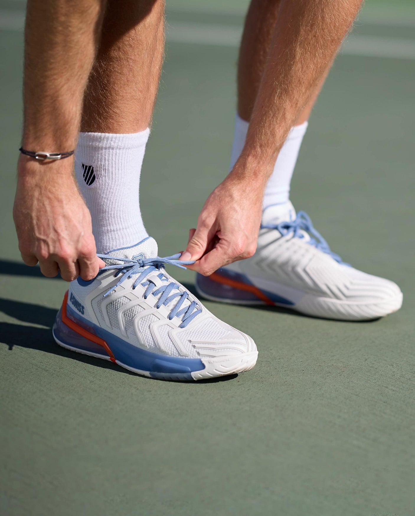 Zapatillas K-Swiss Ultrashot 4 para hombre | Blanco brillante/Infinito/Ibis escarlata