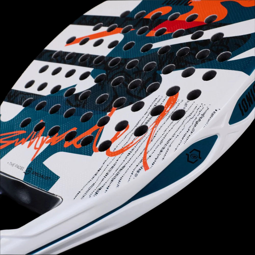 Bullpadel Padel Racket Ionic Light 25