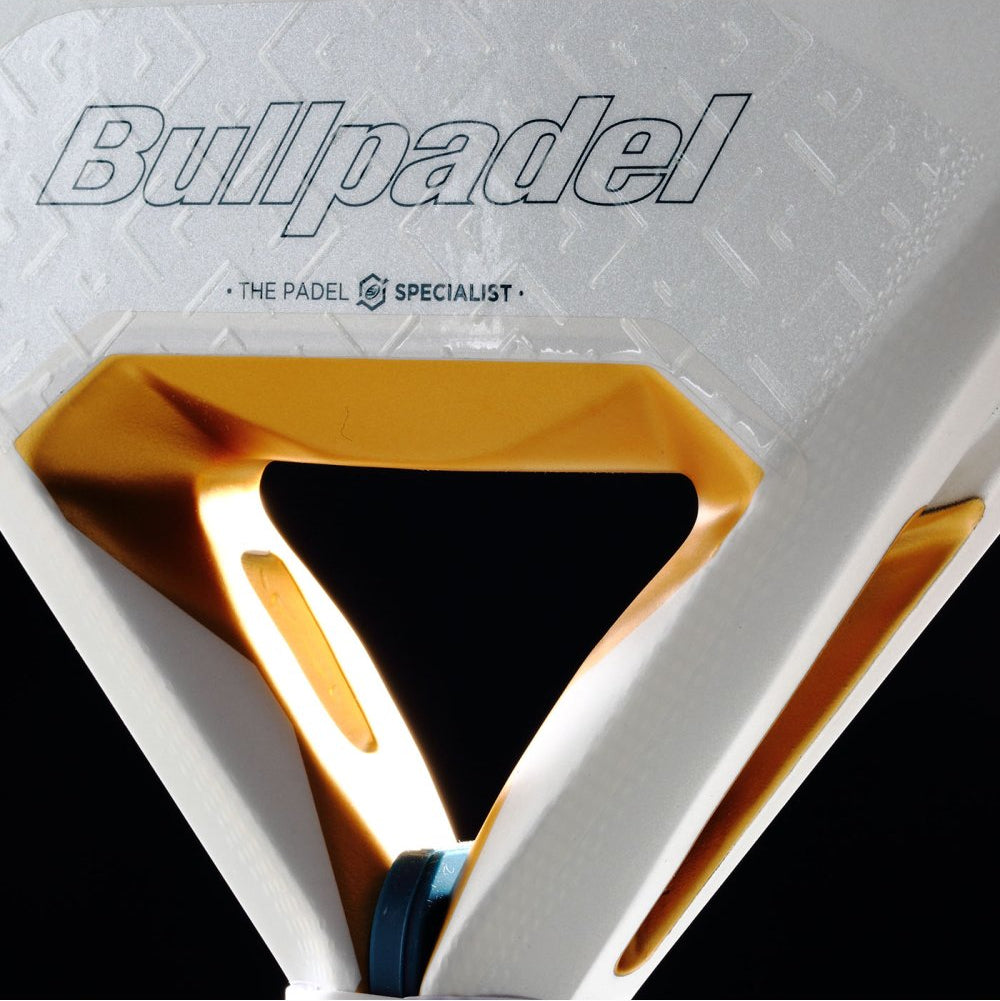 Bullpadel Padel Racket Pearl 26