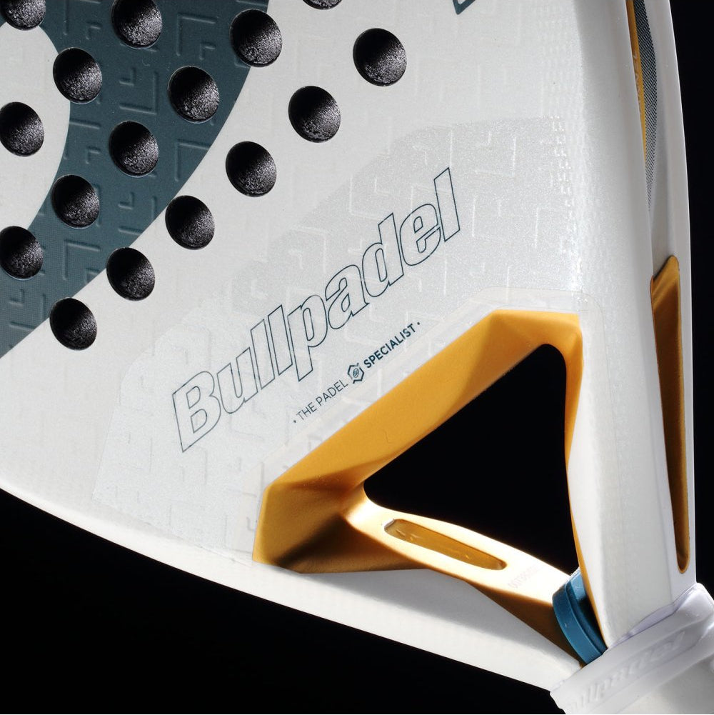 Bullpadel Padel Racket Pearl 26