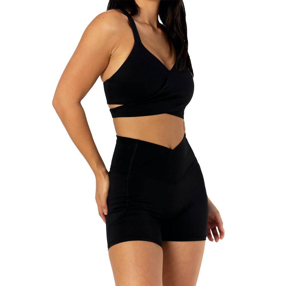 Astoria LIVE LUXE Crossover Crop - Black