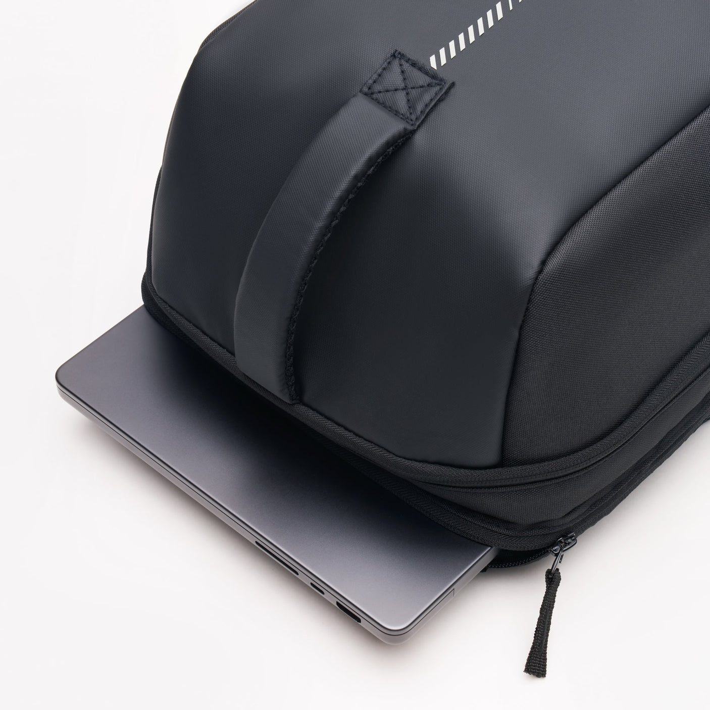 Mochila Kanso Sports Intuko BP 23L | Negro
