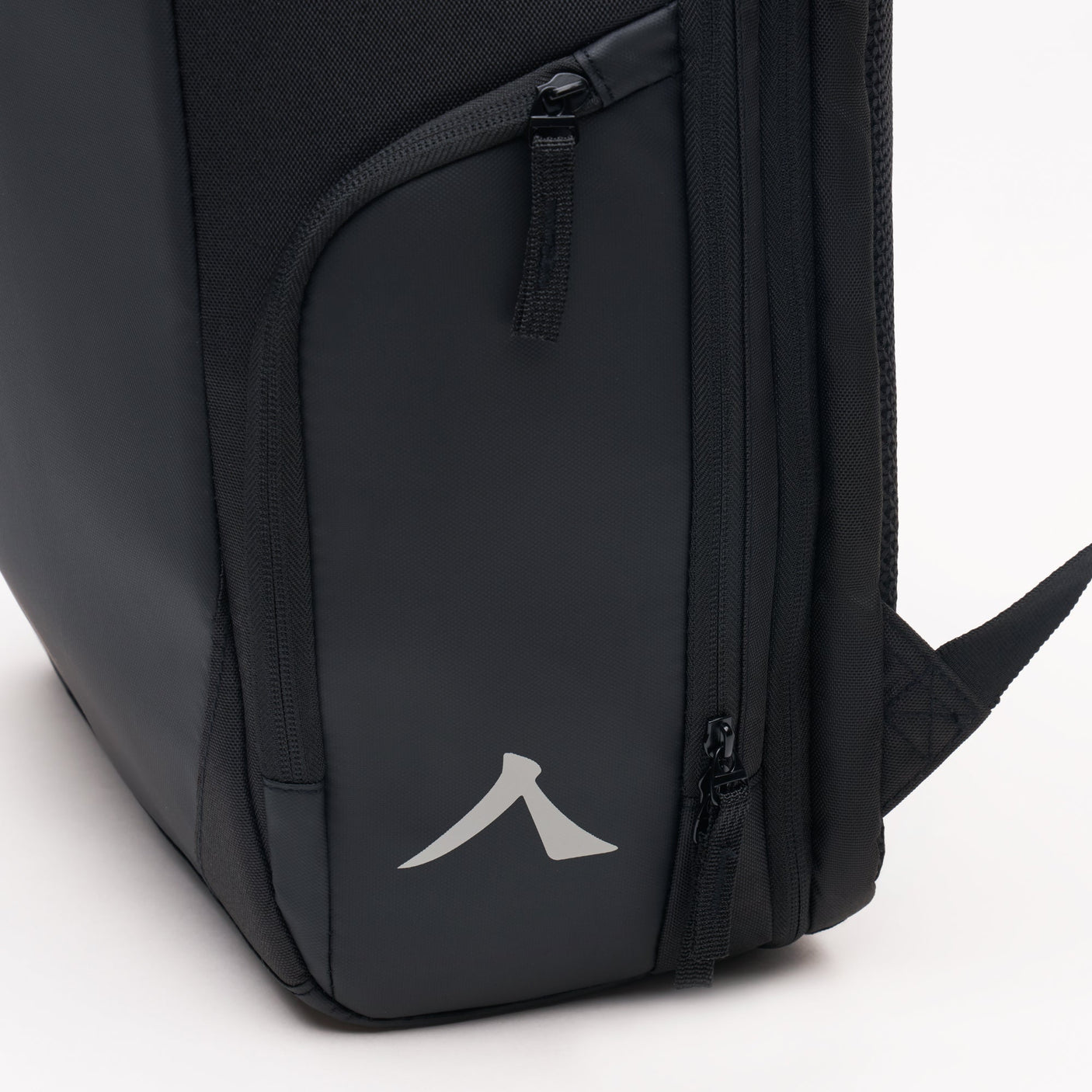 Mochila Kanso Sports Intuko BP 29L | Negra