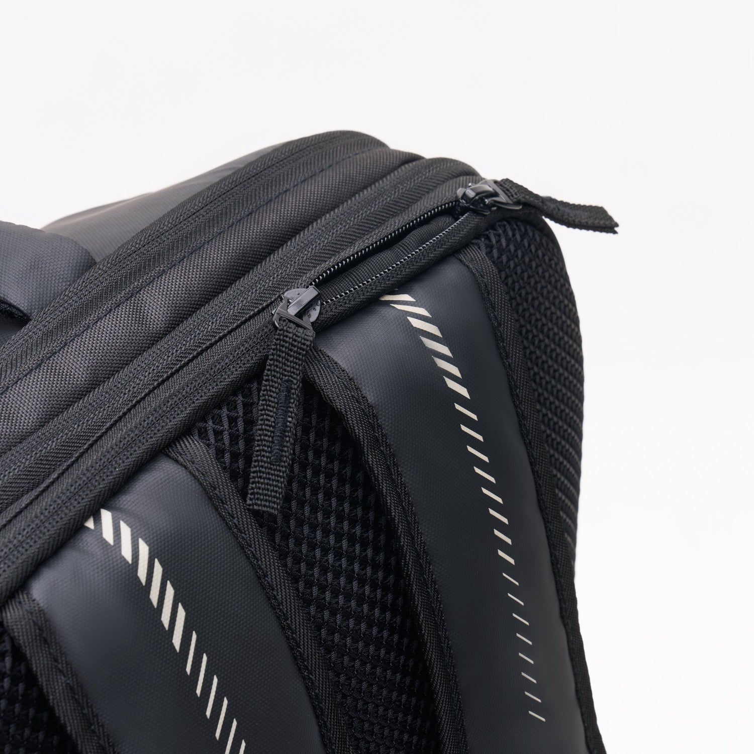 Mochila Kanso Sports Intuko BP 29L | Negra