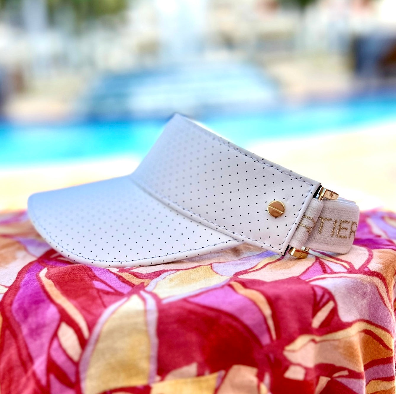 Fenix Sportier The Leather Visor - White & Gold