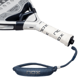Pala de pádel NOX AT10 Genius 12K Alum Xtreme Lite 2026