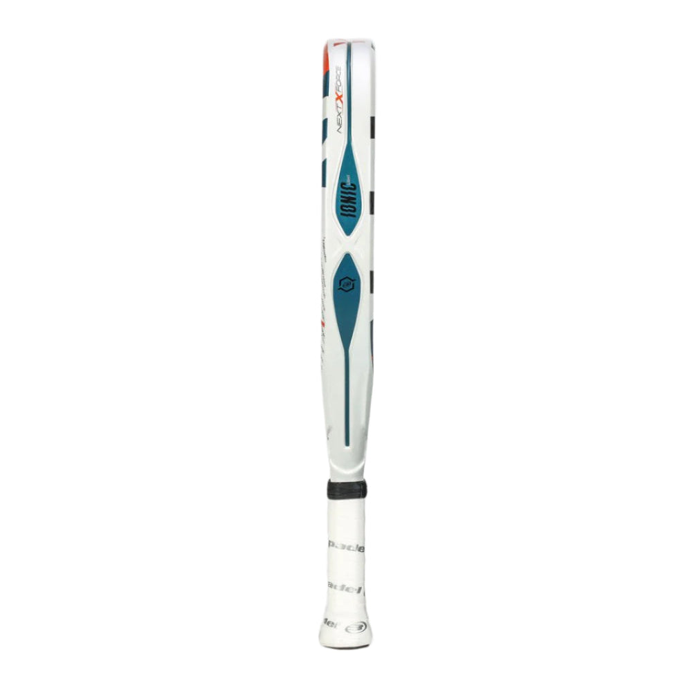 Bullpadel Padel Racket Ionic Light 25